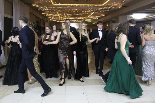 Studniówka maturzystów z IV Liceum Ogólnokształcącego w Chełmie 2026 [GALERIA ZDJĘĆ]