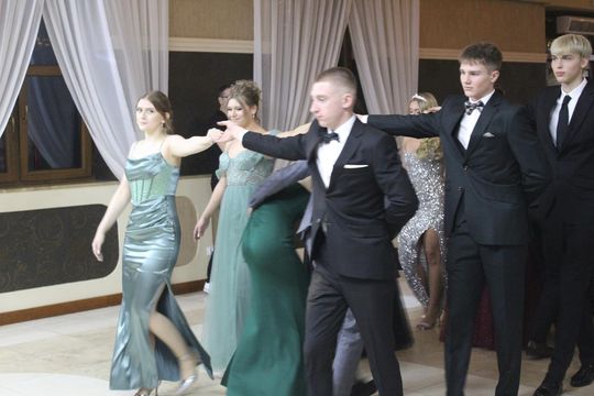 Studniówka maturzystów z IV Liceum Ogólnokształcącego w Chełmie 2026 [GALERIA ZDJĘĆ]