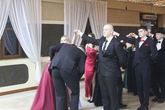 Studniówka maturzystów z IV Liceum Ogólnokształcącego w Chełmie 2026 [GALERIA ZDJĘĆ]