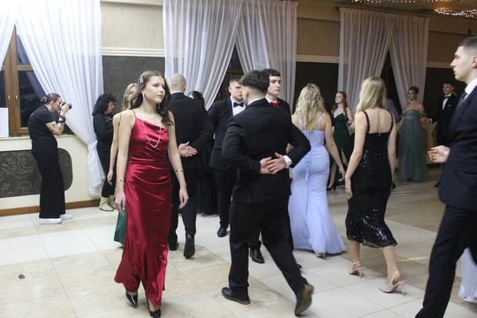 Studniówka maturzystów z IV Liceum Ogólnokształcącego w Chełmie 2026 [GALERIA ZDJĘĆ]