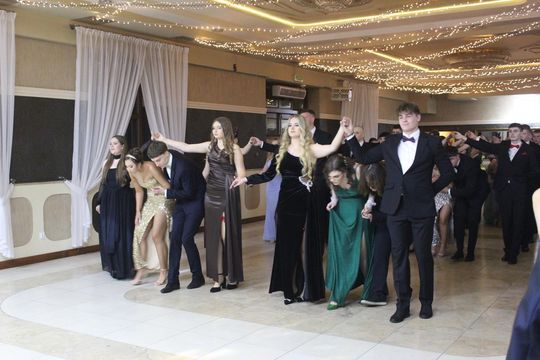 Studniówka maturzystów z IV Liceum Ogólnokształcącego w Chełmie 2026 [GALERIA ZDJĘĆ]