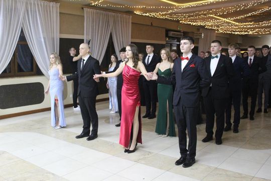 Studniówka maturzystów z IV Liceum Ogólnokształcącego w Chełmie 2026 [GALERIA ZDJĘĆ]