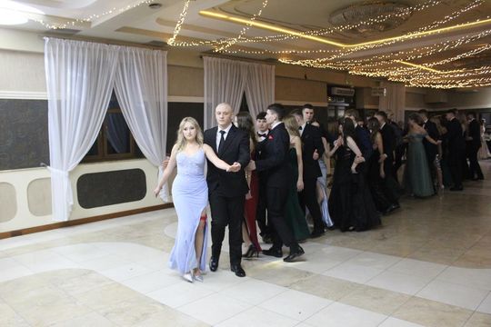 Studniówka maturzystów z IV Liceum Ogólnokształcącego w Chełmie 2026 [GALERIA ZDJĘĆ]