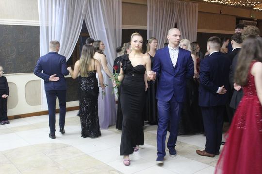 Studniówka maturzystów z IV Liceum Ogólnokształcącego w Chełmie 2026 [GALERIA ZDJĘĆ]