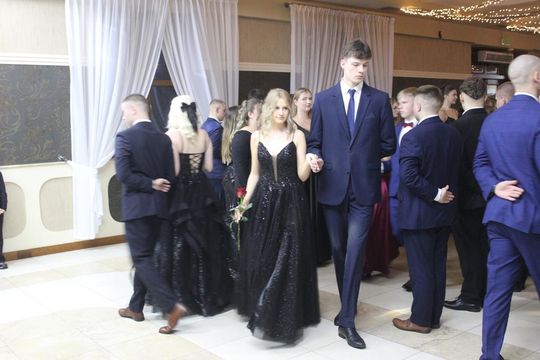 Studniówka maturzystów z IV Liceum Ogólnokształcącego w Chełmie 2026 [GALERIA ZDJĘĆ]