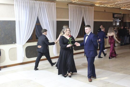 Studniówka maturzystów z IV Liceum Ogólnokształcącego w Chełmie 2026 [GALERIA ZDJĘĆ]