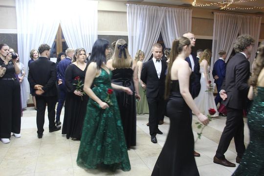 Studniówka maturzystów z IV Liceum Ogólnokształcącego w Chełmie 2026 [GALERIA ZDJĘĆ]