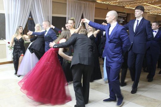 Studniówka maturzystów z IV Liceum Ogólnokształcącego w Chełmie 2026 [GALERIA ZDJĘĆ]