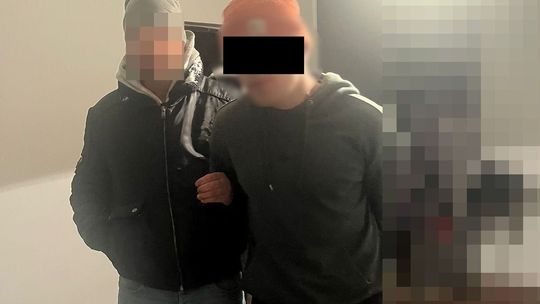 128 zatrzymanych w dwa dni. Kobieta chciała uciec przez okno [ZDJĘCIA]