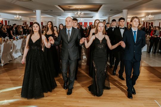 Studniówka I LO im. Władysława Jagiełły w Krasnymstawie [GALERIA ZDJĘĆ] 