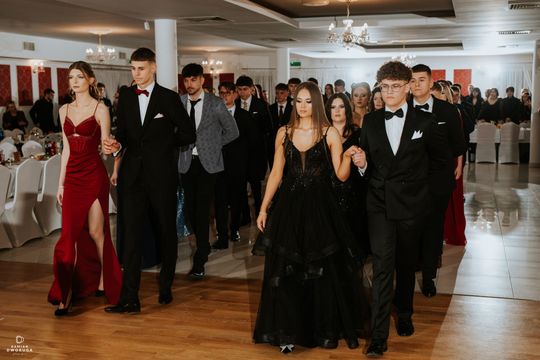 Studniówka I LO im. Władysława Jagiełły w Krasnymstawie [GALERIA ZDJĘĆ] 