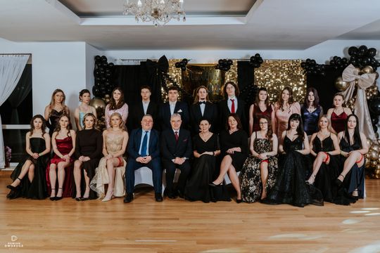 Studniówka I LO im. Władysława Jagiełły w Krasnymstawie [GALERIA ZDJĘĆ] 