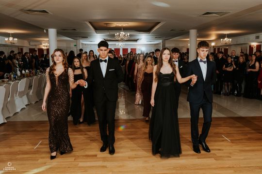 Studniówka I LO im. Władysława Jagiełły w Krasnymstawie [GALERIA ZDJĘĆ] 