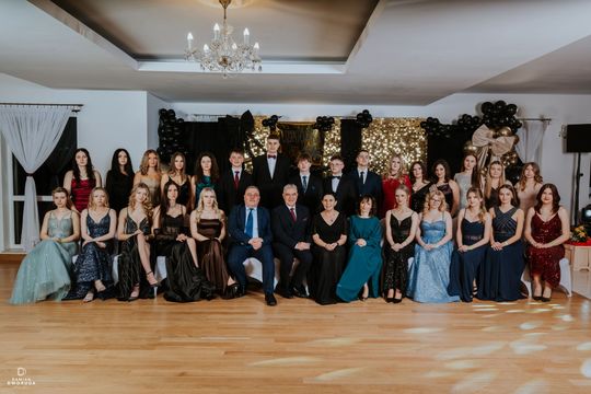 Studniówka I LO im. Władysława Jagiełły w Krasnymstawie [GALERIA ZDJĘĆ] 