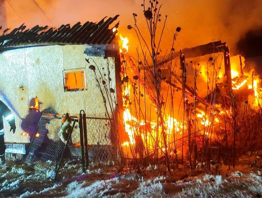 W spalonym domu w Dołhobrodach znaleziono zwęglone zwłoki kobiety [ZDJĘCIA]