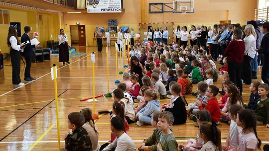Piknik naukowo-adaptacyjny dla przyszłych pierwszoklasistów w "szóstce" [GALERIA ZDJĘĆ]