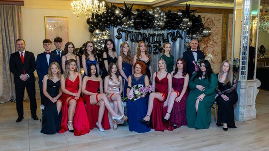 Studniówka Zespołu Szkół Zawodowych Nr 1 oraz II Liceum Ogólnokształcącego we Włodawie 2026 [GALERIA ZDJĘĆ]