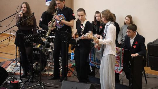 Chełm. Muzyka, emocje i wielkie serca - koncert WOŚP w I LO [GALERIA ZDJĘĆ]