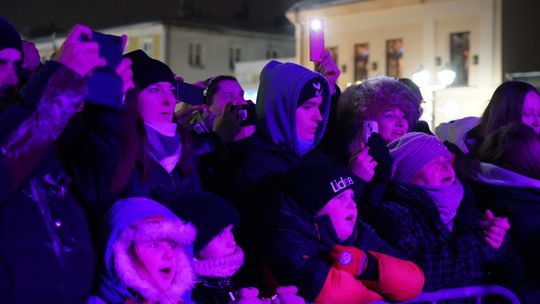 634. urodziny Miasta Chełm. Był tort, a publiczność rozgrzała Cleo [GALERIA ZDJĘĆ]