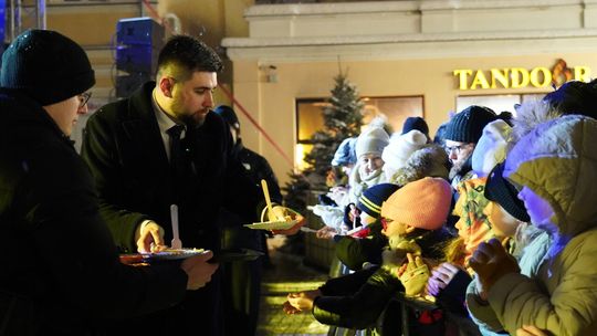 634. urodziny Miasta Chełm. Był tort, a publiczność rozgrzała Cleo [GALERIA ZDJĘĆ]