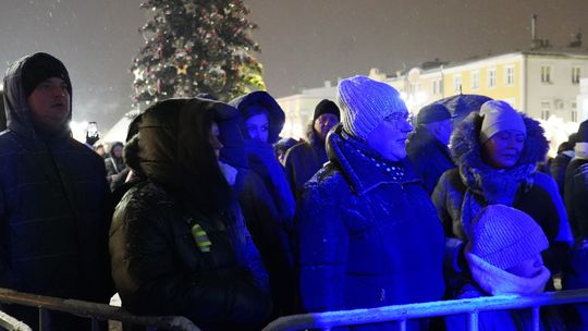 634. urodziny Miasta Chełm. Był tort, a publiczność rozgrzała Cleo [GALERIA ZDJĘĆ]