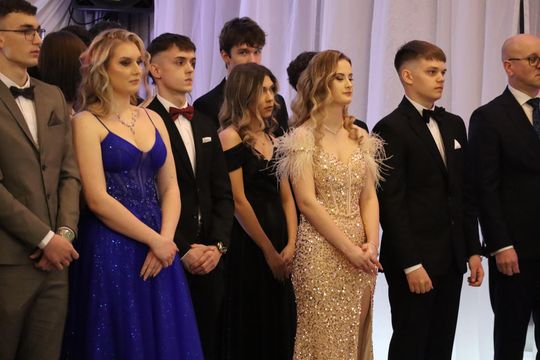 Chełm. Studniówka Zespołu Szkół Ekonomicznych i Mundurowych [GALERIA ZDJĘĆ]