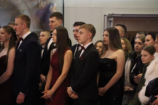 Chełm. Studniówka Zespołu Szkół Ekonomicznych i Mundurowych [GALERIA ZDJĘĆ]