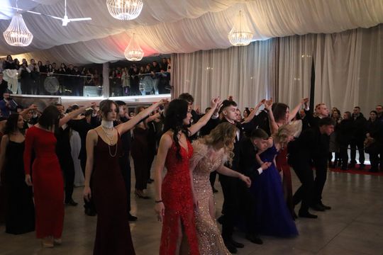 Chełm. Studniówka Zespołu Szkół Ekonomicznych i Mundurowych [GALERIA ZDJĘĆ]