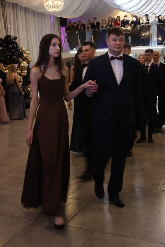 Chełm. Studniówka Zespołu Szkół Ekonomicznych i Mundurowych [GALERIA ZDJĘĆ]