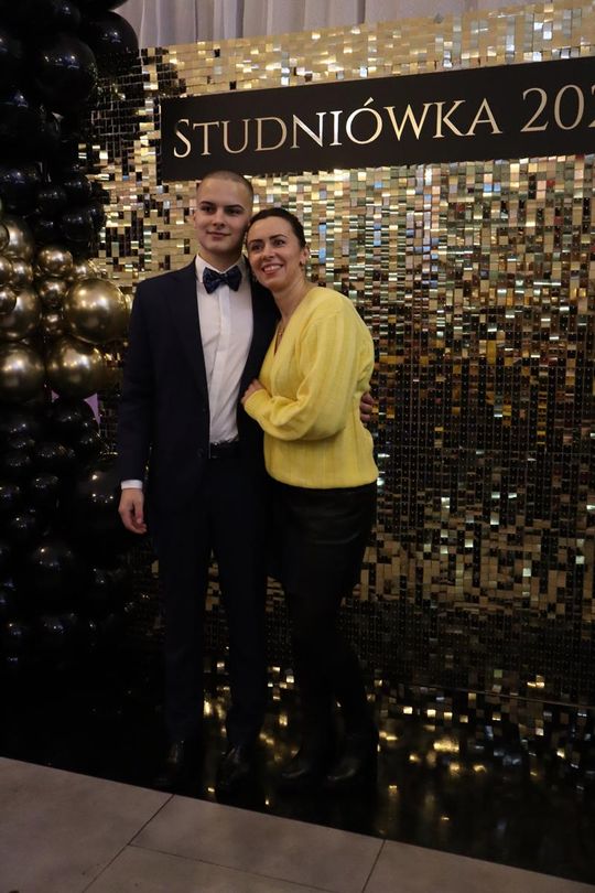 Chełm. Studniówka Zespołu Szkół Ekonomicznych i Mundurowych [GALERIA ZDJĘĆ]