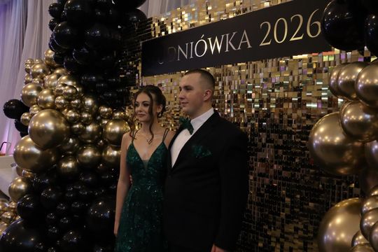 Chełm. Studniówka Zespołu Szkół Ekonomicznych i Mundurowych [GALERIA ZDJĘĆ]