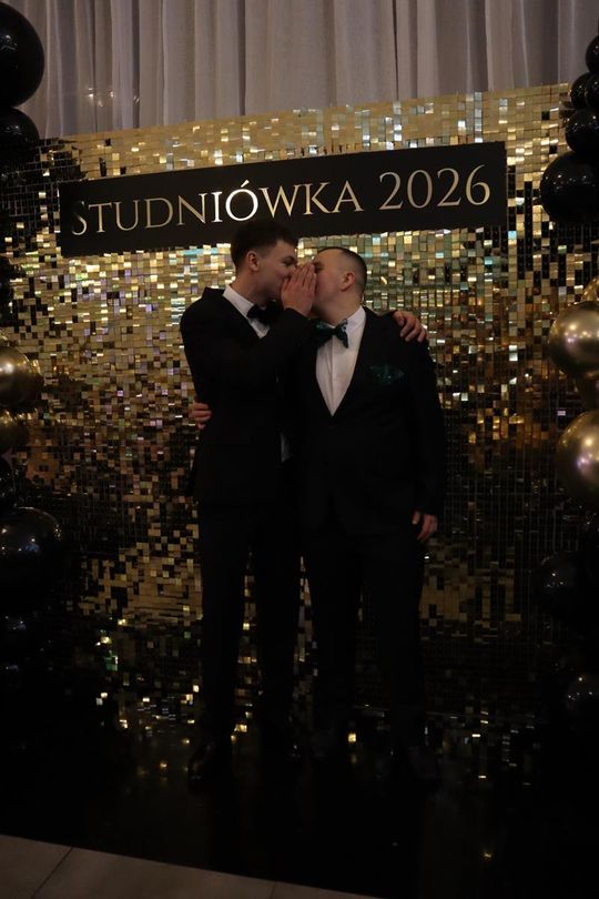 Chełm. Studniówka Zespołu Szkół Ekonomicznych i Mundurowych [GALERIA ZDJĘĆ]