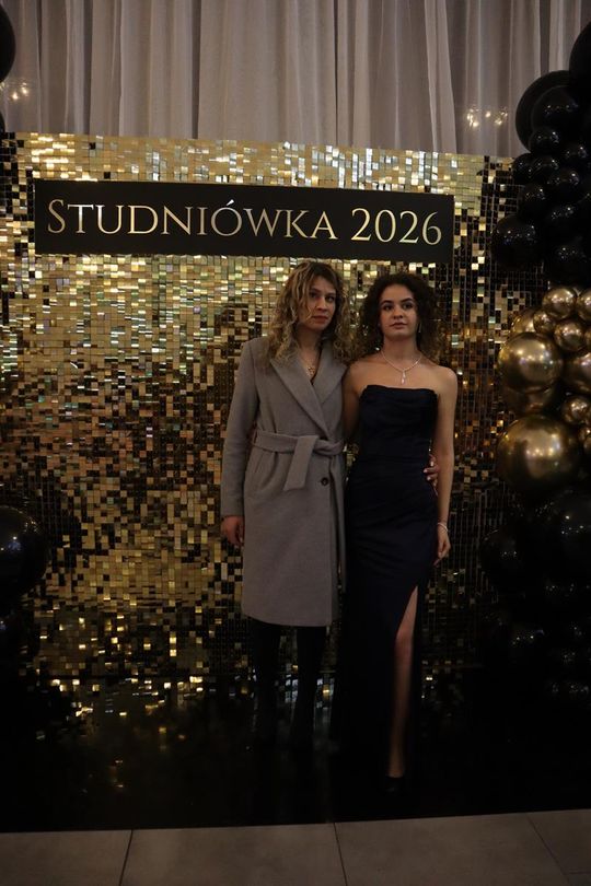 Chełm. Studniówka Zespołu Szkół Ekonomicznych i Mundurowych [GALERIA ZDJĘĆ]