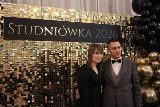 Chełm. Studniówka Zespołu Szkół Ekonomicznych i Mundurowych [GALERIA ZDJĘĆ]