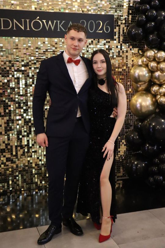 Chełm. Studniówka Zespołu Szkół Ekonomicznych i Mundurowych [GALERIA ZDJĘĆ]