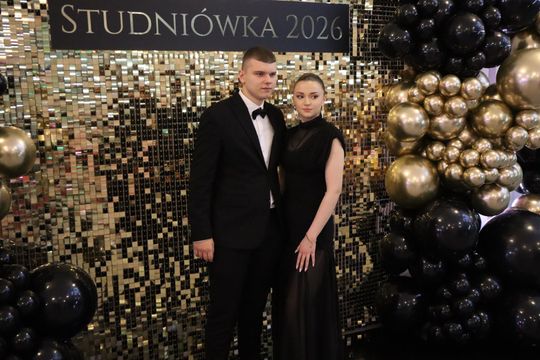 Chełm. Studniówka Zespołu Szkół Ekonomicznych i Mundurowych [GALERIA ZDJĘĆ]