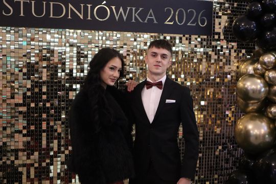 Chełm. Studniówka Zespołu Szkół Ekonomicznych i Mundurowych [GALERIA ZDJĘĆ]