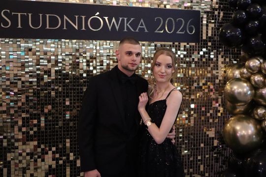 Chełm. Studniówka Zespołu Szkół Ekonomicznych i Mundurowych [GALERIA ZDJĘĆ]