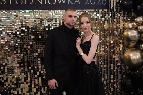 Chełm. Studniówka Zespołu Szkół Ekonomicznych i Mundurowych [GALERIA ZDJĘĆ]