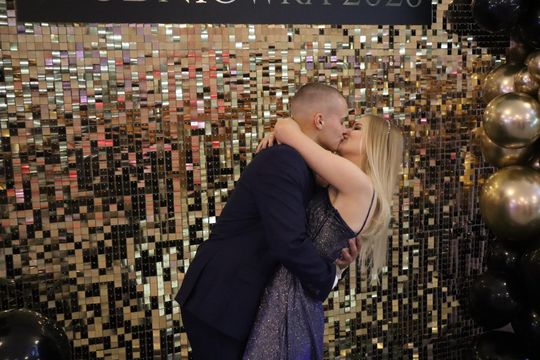 Chełm. Studniówka Zespołu Szkół Ekonomicznych i Mundurowych [GALERIA ZDJĘĆ]