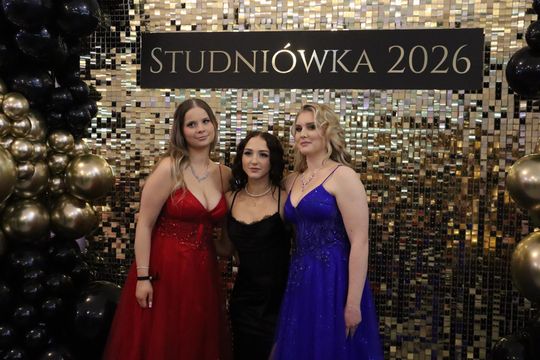 Chełm. Studniówka Zespołu Szkół Ekonomicznych i Mundurowych [GALERIA ZDJĘĆ]