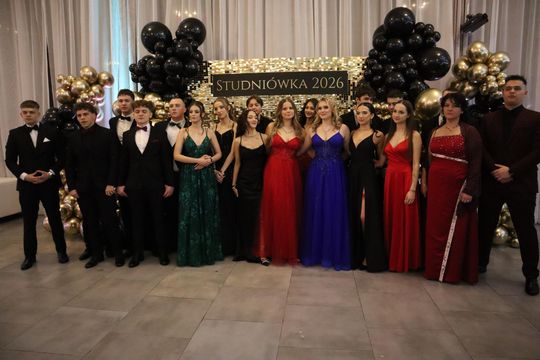 Chełm. Studniówka Zespołu Szkół Ekonomicznych i Mundurowych [GALERIA ZDJĘĆ]