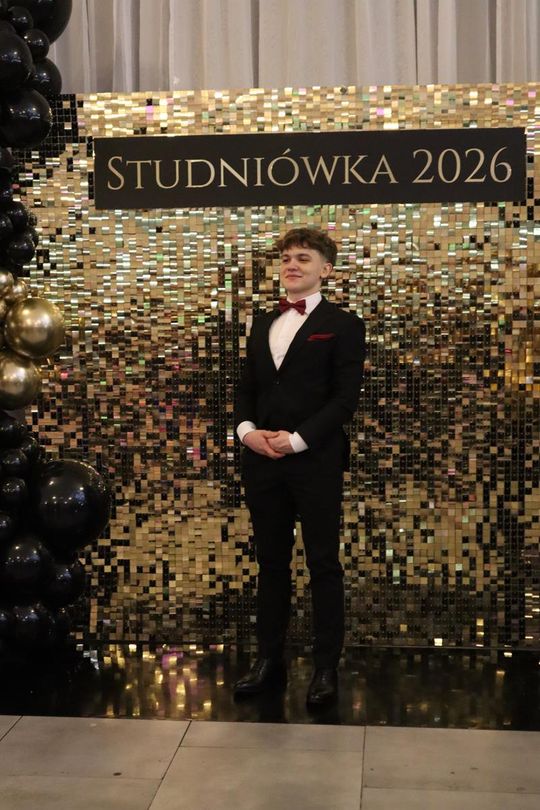 Chełm. Studniówka Zespołu Szkół Ekonomicznych i Mundurowych [GALERIA ZDJĘĆ]