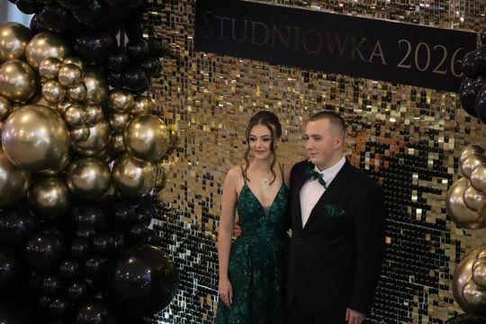 Chełm. Studniówka Zespołu Szkół Ekonomicznych i Mundurowych [GALERIA ZDJĘĆ]