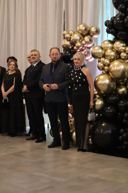 Chełm. Studniówka Zespołu Szkół Ekonomicznych i Mundurowych [GALERIA ZDJĘĆ]