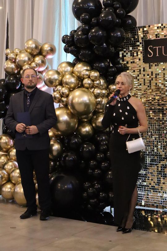 Chełm. Studniówka Zespołu Szkół Ekonomicznych i Mundurowych [GALERIA ZDJĘĆ]