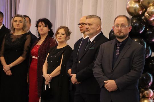 Chełm. Studniówka Zespołu Szkół Ekonomicznych i Mundurowych [GALERIA ZDJĘĆ]