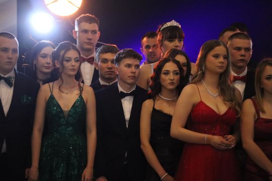 Chełm. Studniówka Zespołu Szkół Ekonomicznych i Mundurowych [GALERIA ZDJĘĆ]