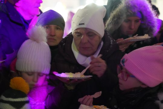 634. urodziny Miasta Chełm. Był tort, a publiczność rozgrzała Cleo [GALERIA ZDJĘĆ]