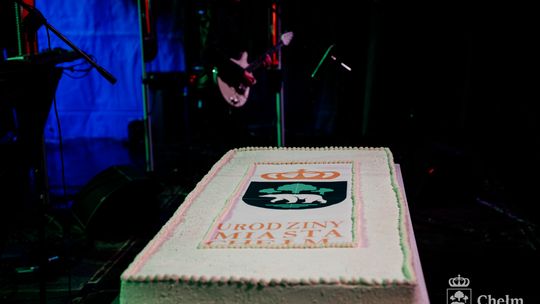 634. urodziny Miasta Chełm. Był tort, a publiczność rozgrzała Cleo [GALERIA ZDJĘĆ]